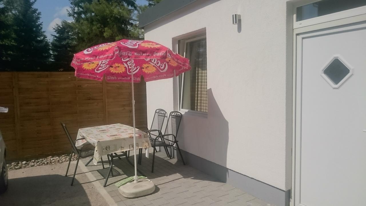Piccolo Panzio Bed & Breakfast Balatonfenyves Exterior foto